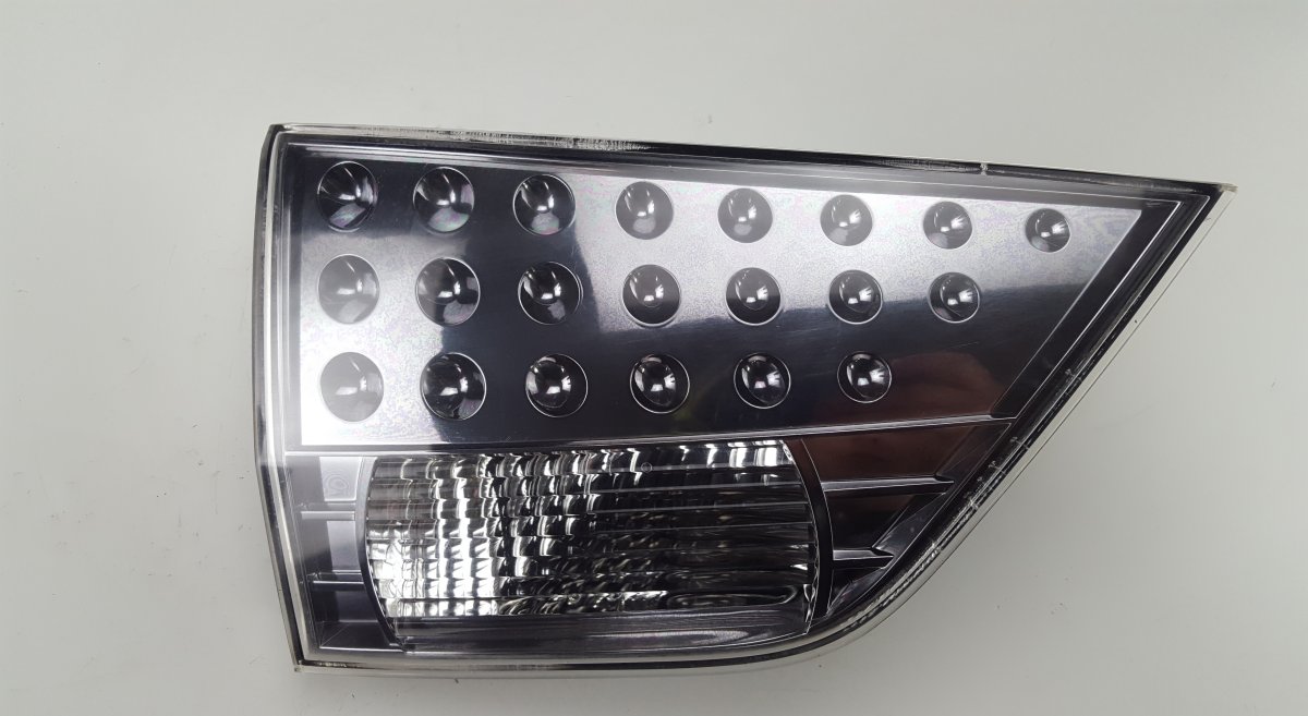 Mitsubishi Outlander Inner tail light — left Inner tail light — left — MITSUBISHI OUTLANDER ...