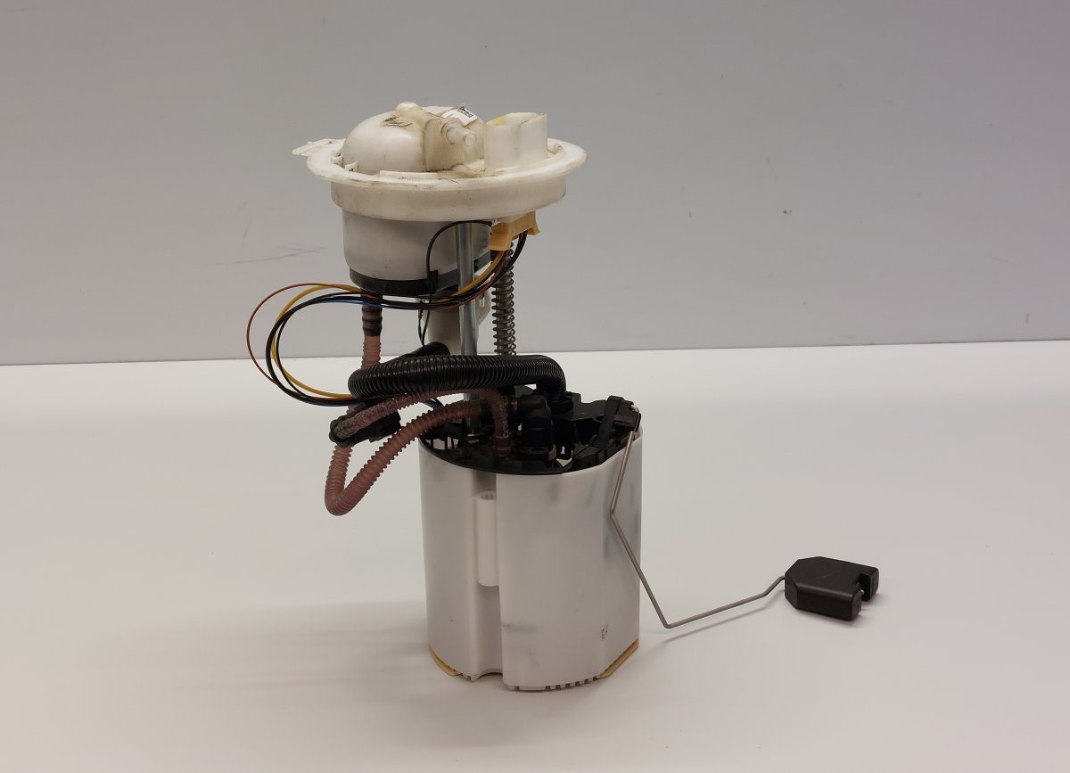 Volkswagen Passat (B7) Fuel feed pump Fuel feed pump — VW PASSAT B7 / ALLTRACK (2010-...