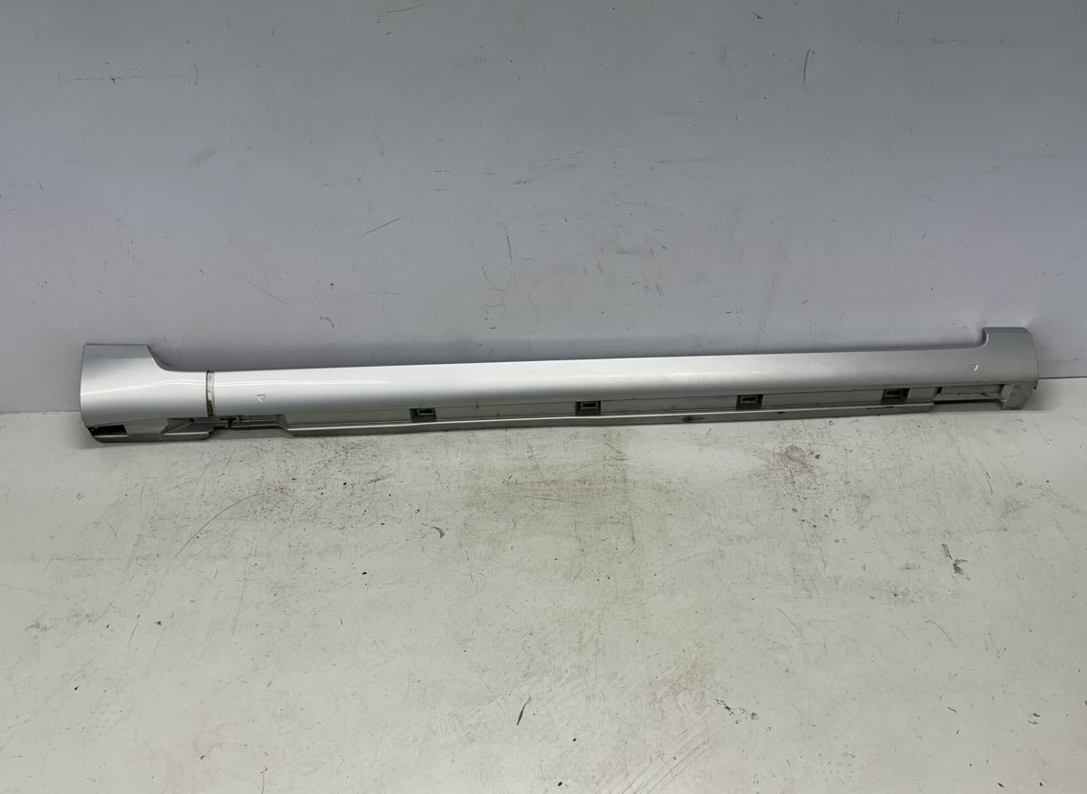 Volkswagen Passat (B7) Side skirt — right Side skirt — right — VW PASSAT B7 / ALLTRACK (2...