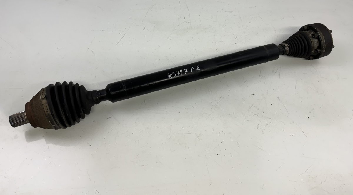 Volkswagen Passat (B7) Driveshaft — front right Driveshaft — front right — VW PASSAT B7 / ALLTR...