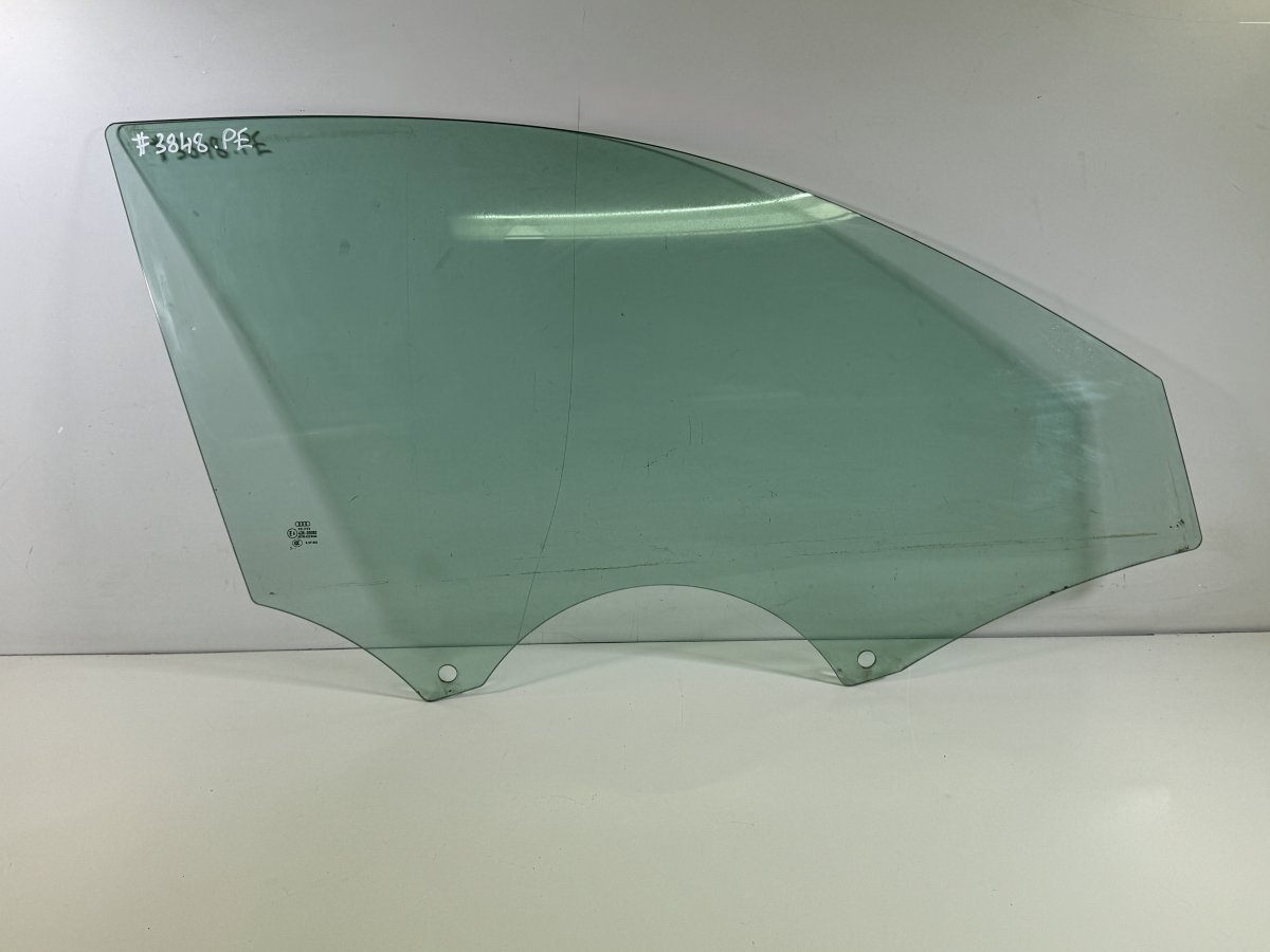 Audi A1 (8X) Door window glass — front right Door window glass — front right — AUDI A1 (8X1,...