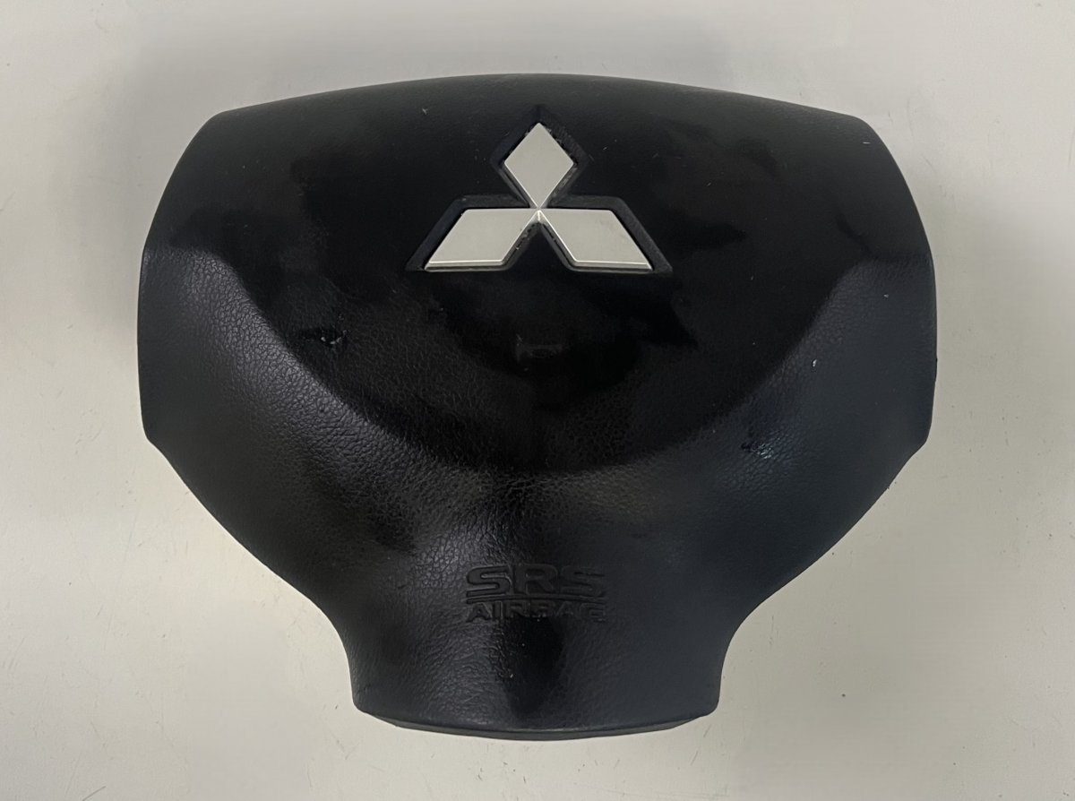 Mitsubishi Outlander Steering Wheel Airbag Steering wheel airbag — MITSUBISHI OUTLANDER II...