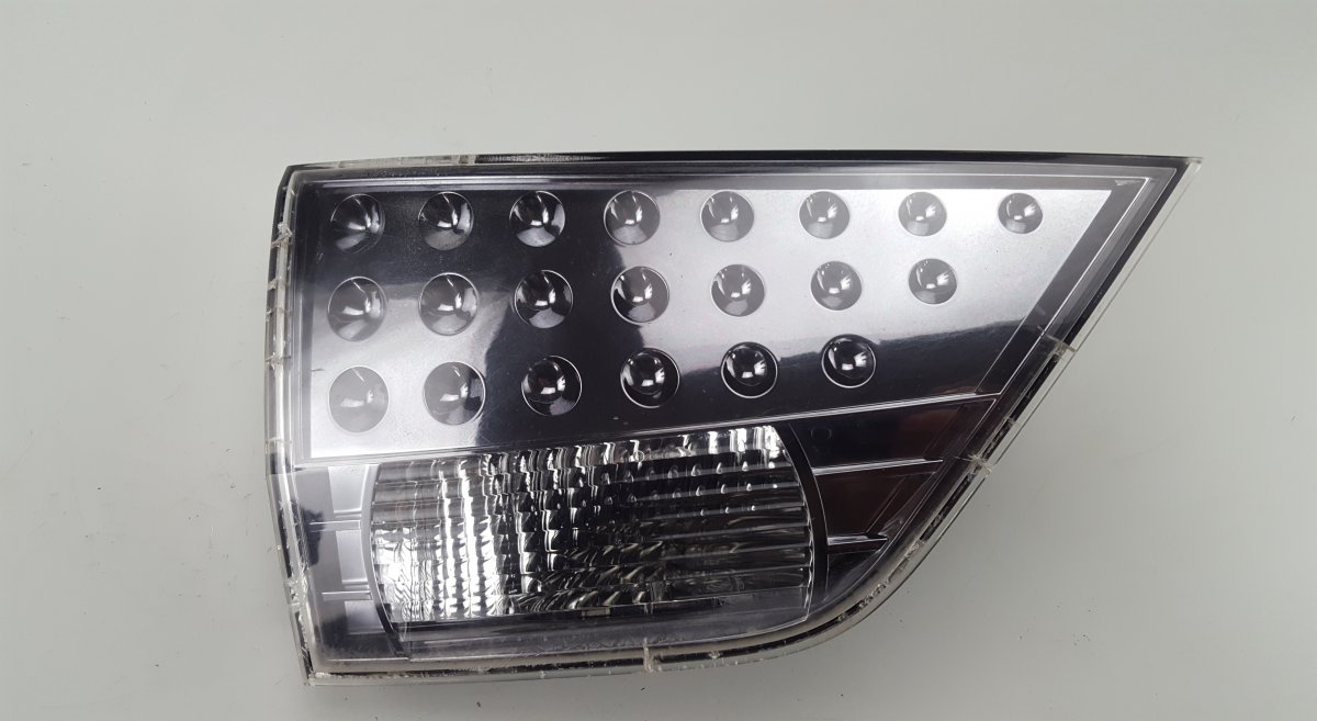 Mitsubishi Outlander Inner tail light — left Inner tail light — left — MITSUBISHI OUTLANDER ...