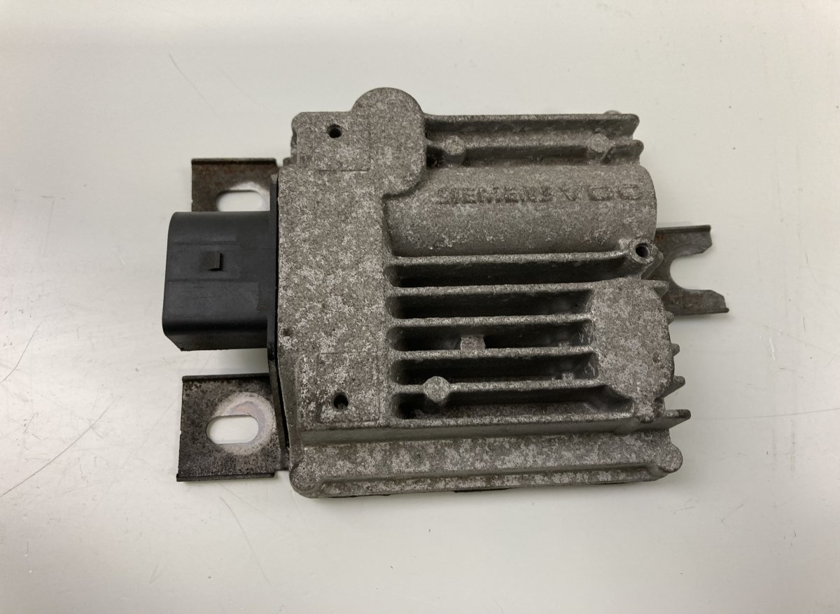 Volkswagen Touareg Injection Pump Control Unit Injection pump control unit — VW TOUAREG II (7P...