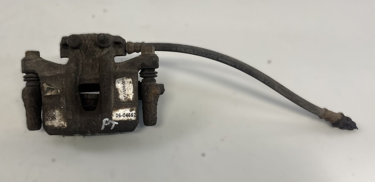 Mitsubishi Outlander Brake caliper — rear right Brake caliper — rear right — MITSUBISHI OUTLAND...