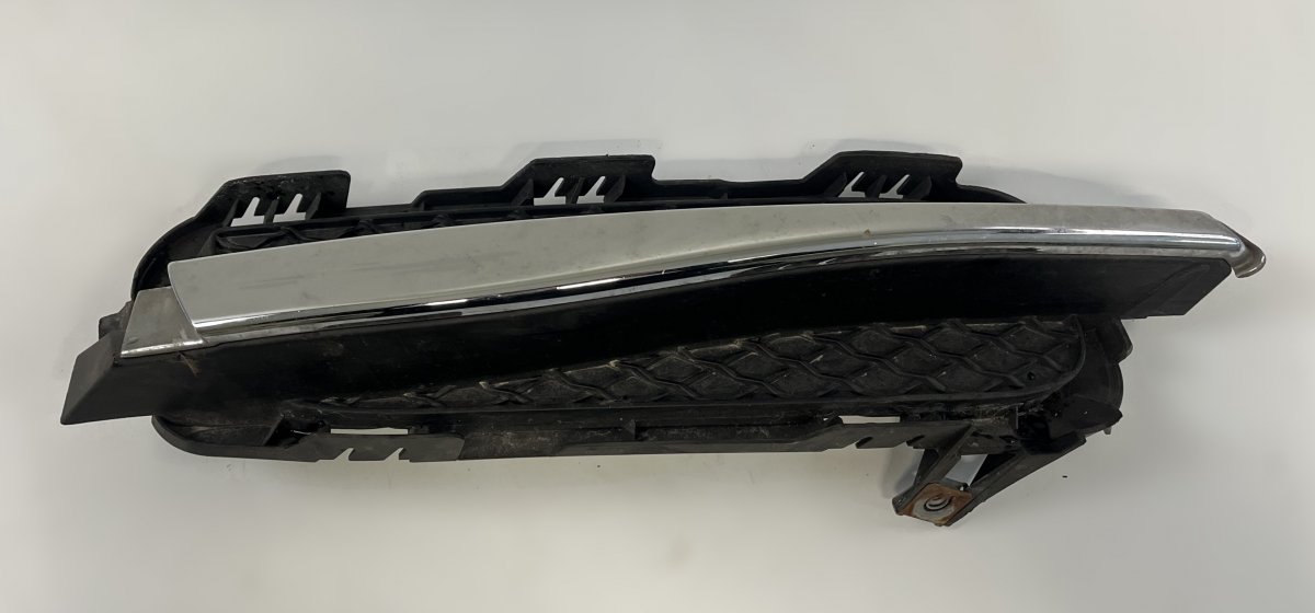 Jaguar XF Front bumper grille — right Front bumper grille — right — JAGUAR XF (X250, ...