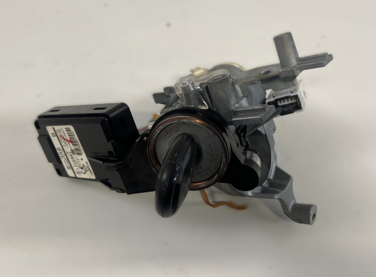 Mitsubishi Outlander Ignition lock cylinder Ignition lock cylinder — MITSUBISHI OUTLANDER I...