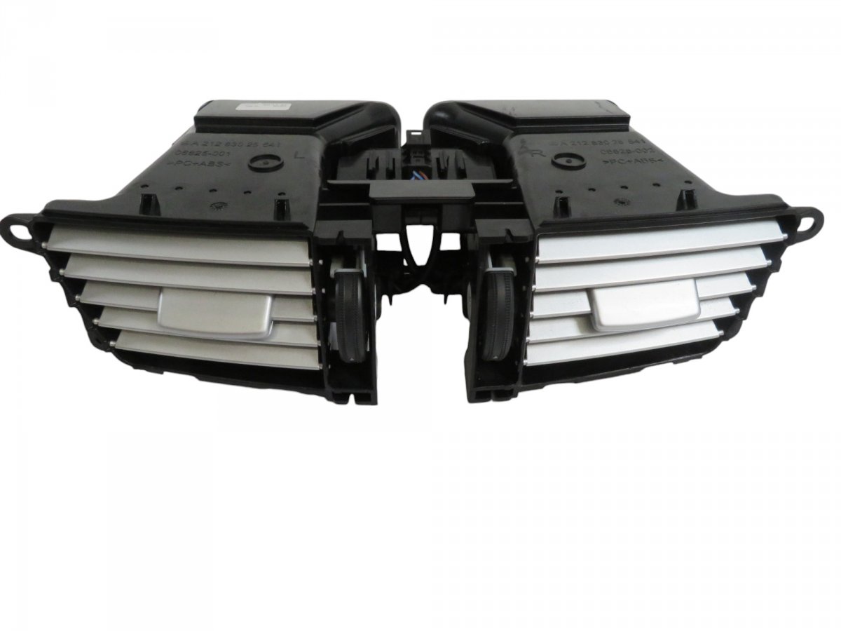 Mercedes-Benz A (W169) Centre air vent — front Centre air vent — front — MERCEDES-BENZ E-CLASS...