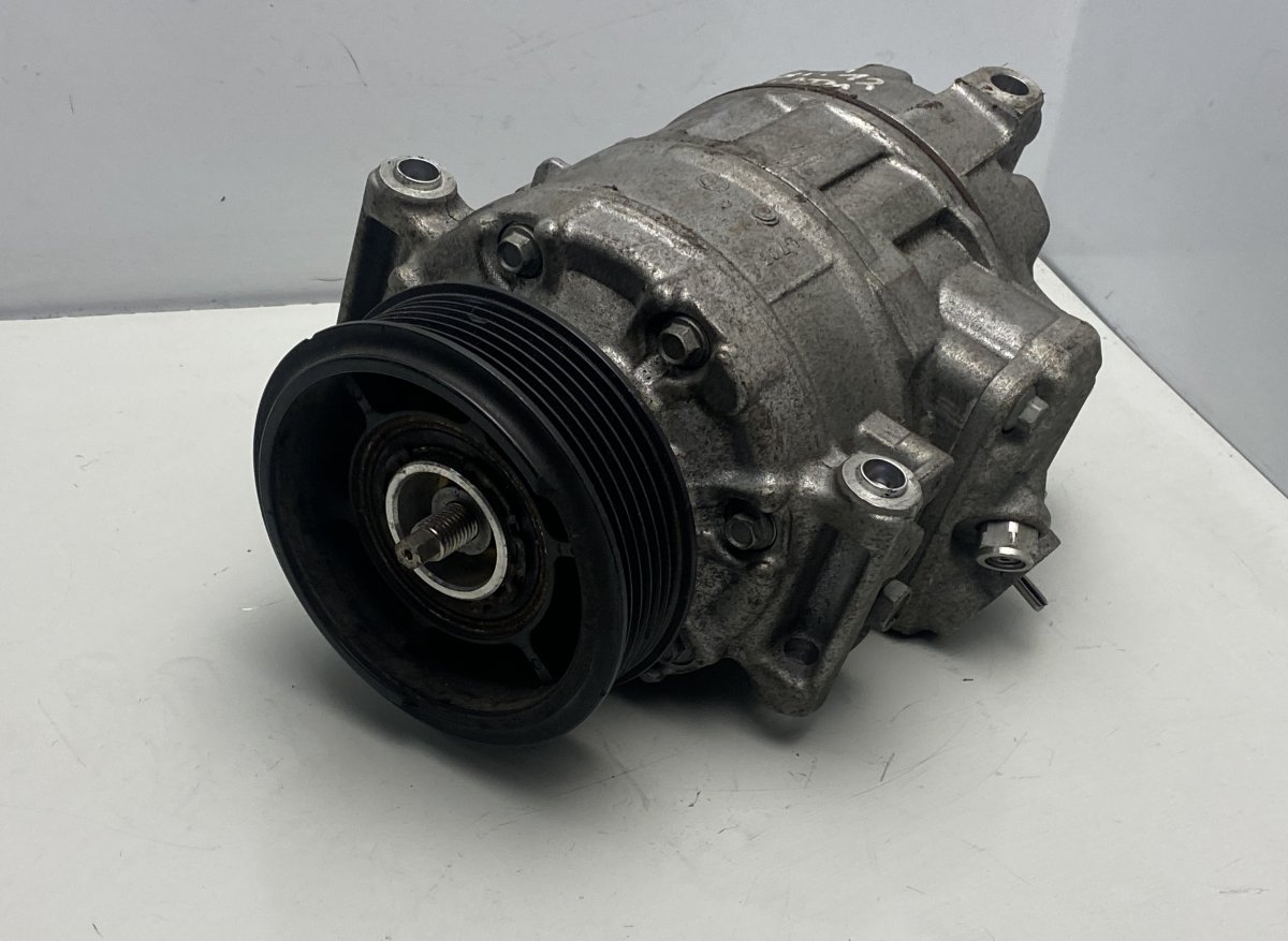 Volkswagen Passat (B7) Air-conditioning compressor Air-conditioning compressor — VW PASSAT B7 / AL...