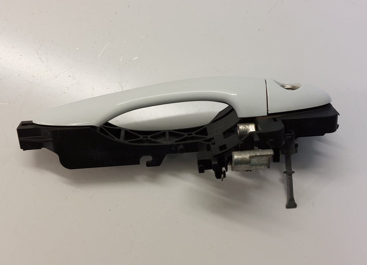 Kia Sportage Exterior door handle — front left Exterior door handle — front left — KIA SPORTAG...