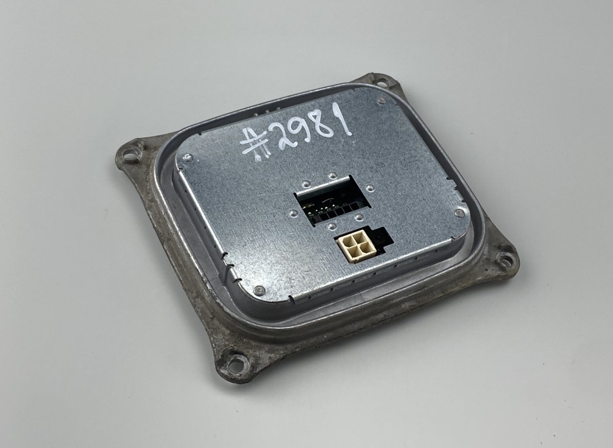 Audi A4 (B7) Xenon control unit — left Xenon control unit — left — AUDI A4 / A4 ALLROA...