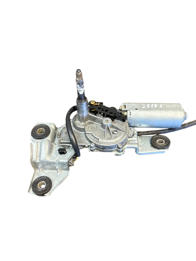 Volvo V70 Tailgate wiper motor Tailgate wiper motor — VOLVO V70 II / XC70 I (P...