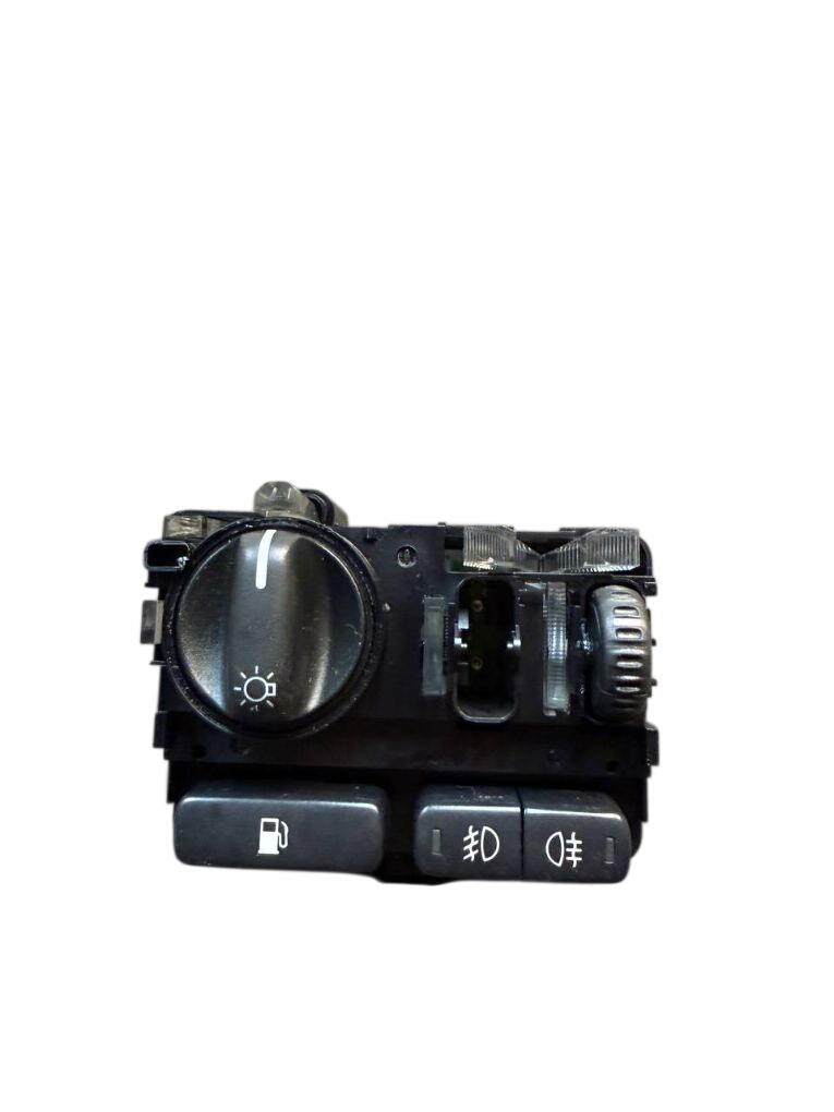 Volvo XC90 Headlight Switch Headlight switch — VOLVO XC90 (I) (2002-2014) —...