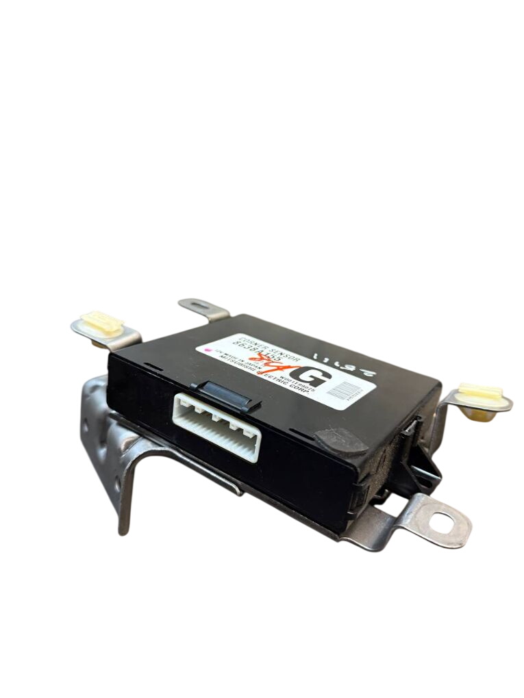 Mitsubishi Outlander Parking assistance control unit Parking assistance control unit — MITSUBISHI OU...