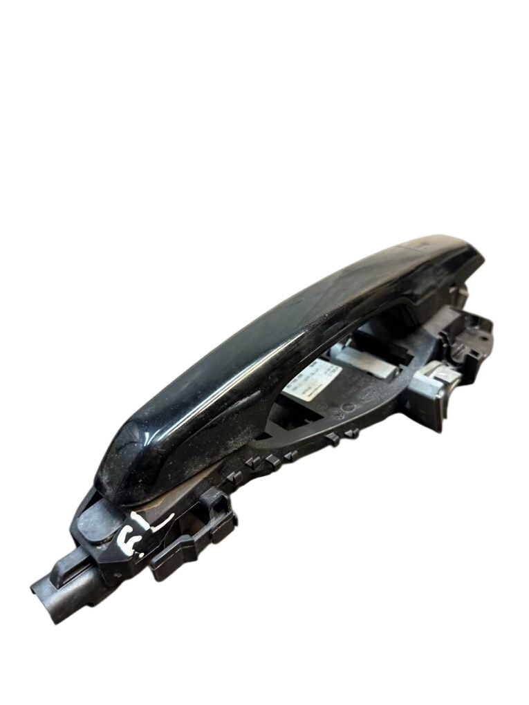 Land Rover Range Rover Evoque Exterior door handle — front left Exterior door handle — front left — LAND ROVER ...