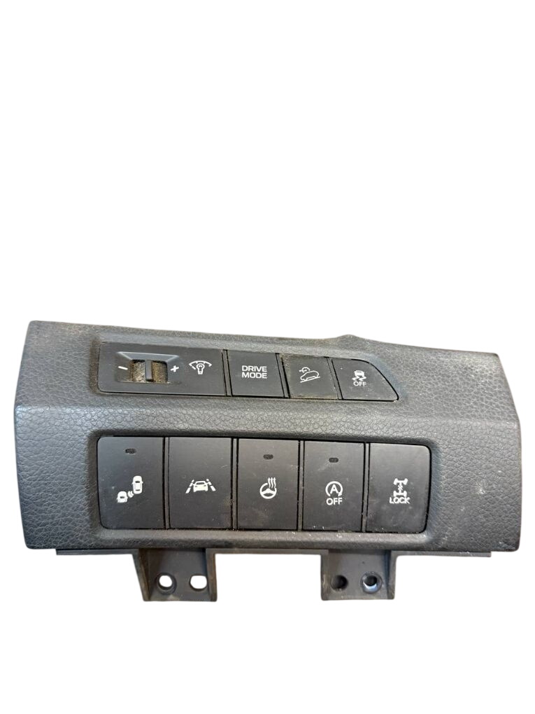 Hyundai Santa Fe Dashboard switch assembly Dashboard switch assembly — HYUNDAI SANTA FE II...