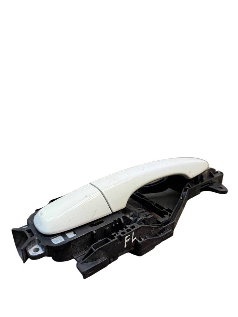 Volvo S60 Exterior door handle — front left Exterior door handle — front left — VOLVO S60 I...