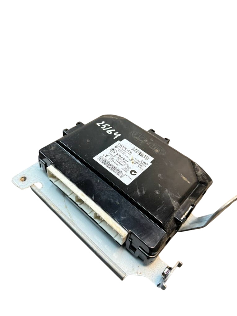 Hyundai Santa Fe KEYLESS GO control unit KEYLESS GO control unit — HYUNDAI SANTA FE III ...