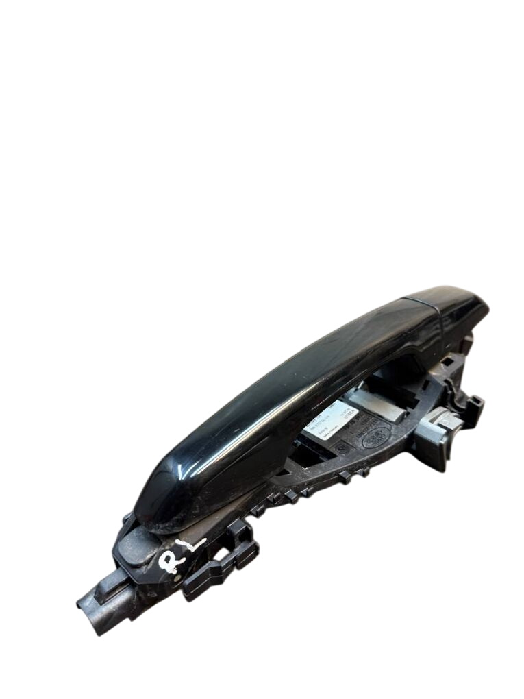 Land Rover Range Rover Evoque Exterior door handle — rear left Exterior door handle — rear left — LAND ROVER E...