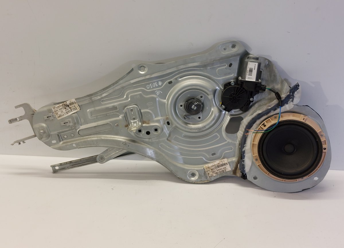 Kia Sportage Front-left window regulator mechanism Front-left window regulator mechanism — KIA SPO...