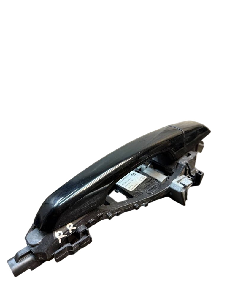 Land Rover Range Rover Evoque Exterior door handle — rear right Exterior door handle — rear right — LAND ROVER ...