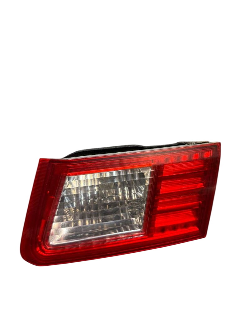 Honda Accord Inner tail light — right Inner tail light — right — HONDA ACCORD VIII (C...