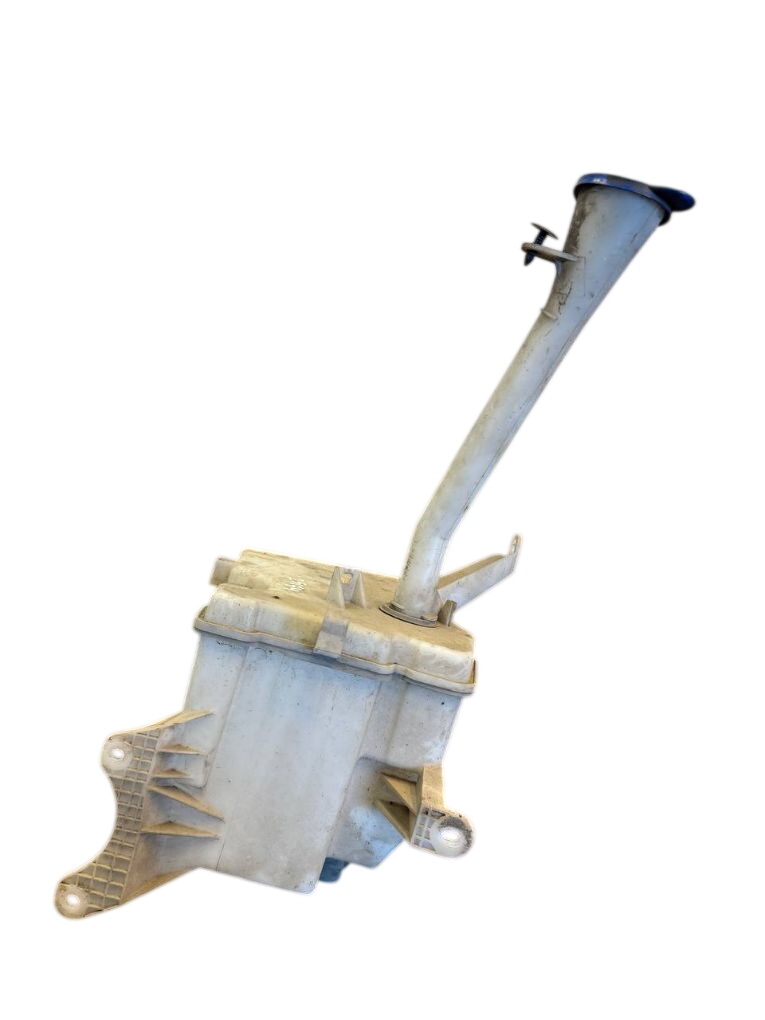 Toyota Verso Windscreen washer reservoir Windscreen washer reservoir — TOYOTA VERSO (AR2...