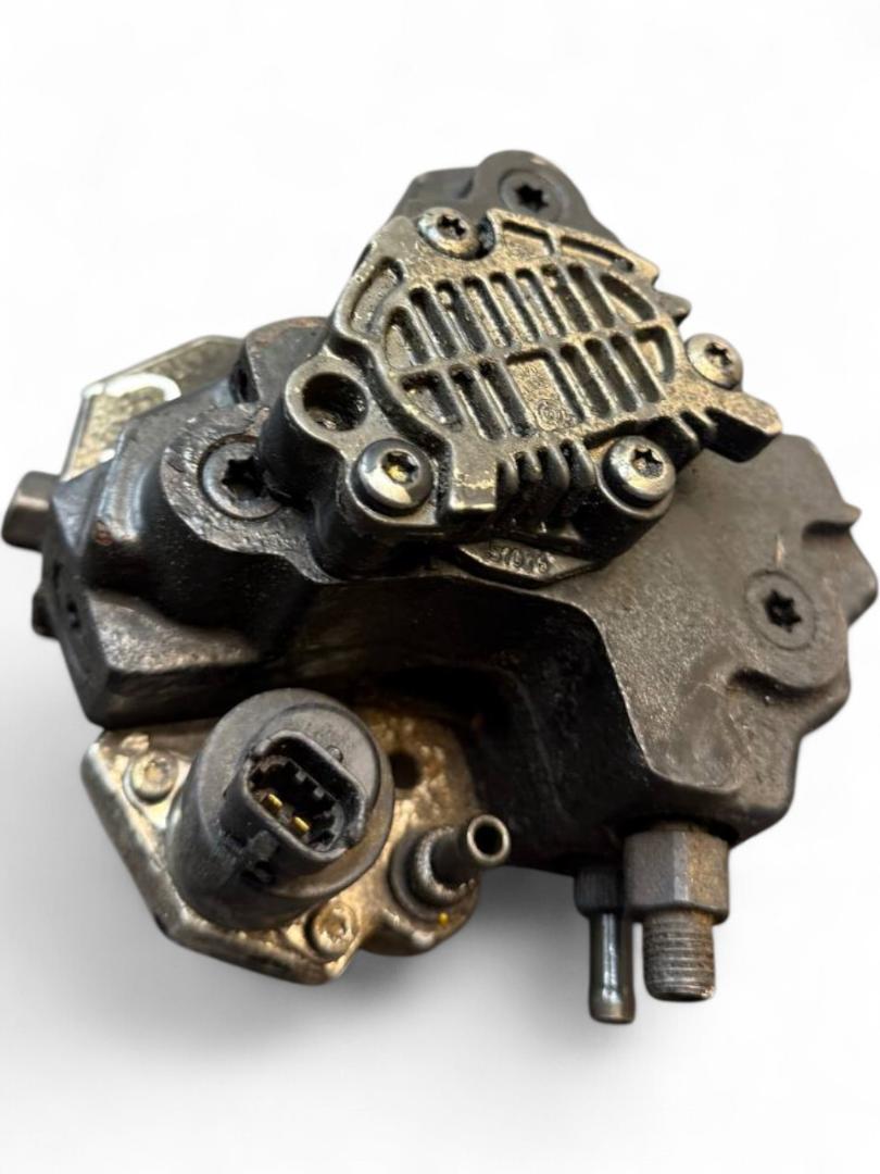 Volvo V70 Diesel fuel injection pump Diesel fuel injection pump — VOLVO V70 II / XC7...
