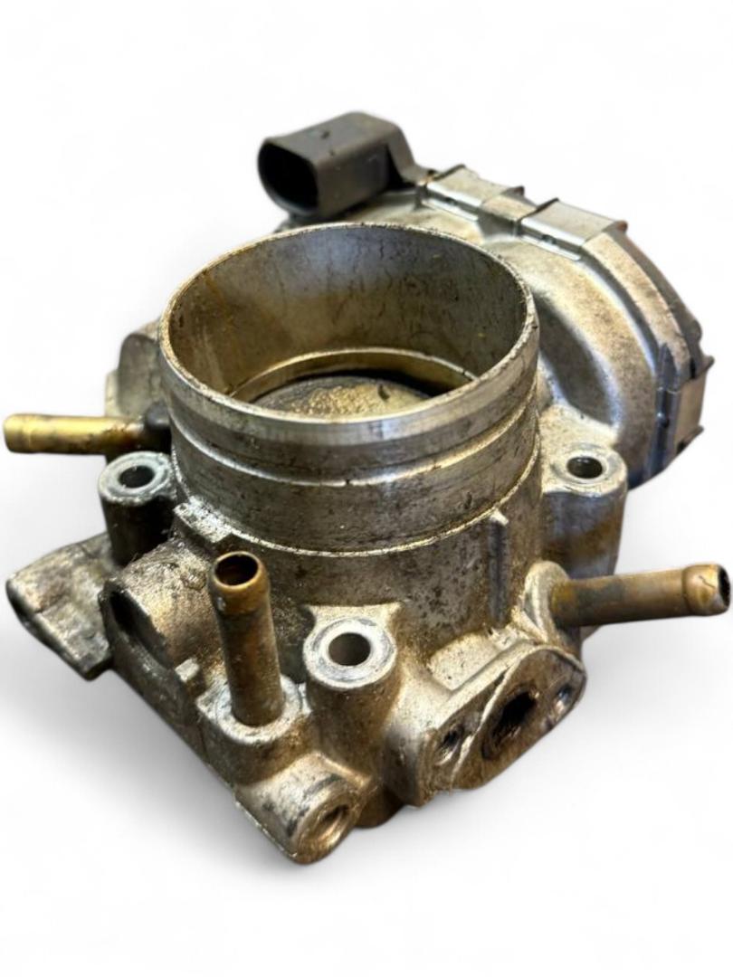 Audi A3 (8L) Throttle body Throttle body — AUDI A3 (8L1) (1996-2003) — 06A...