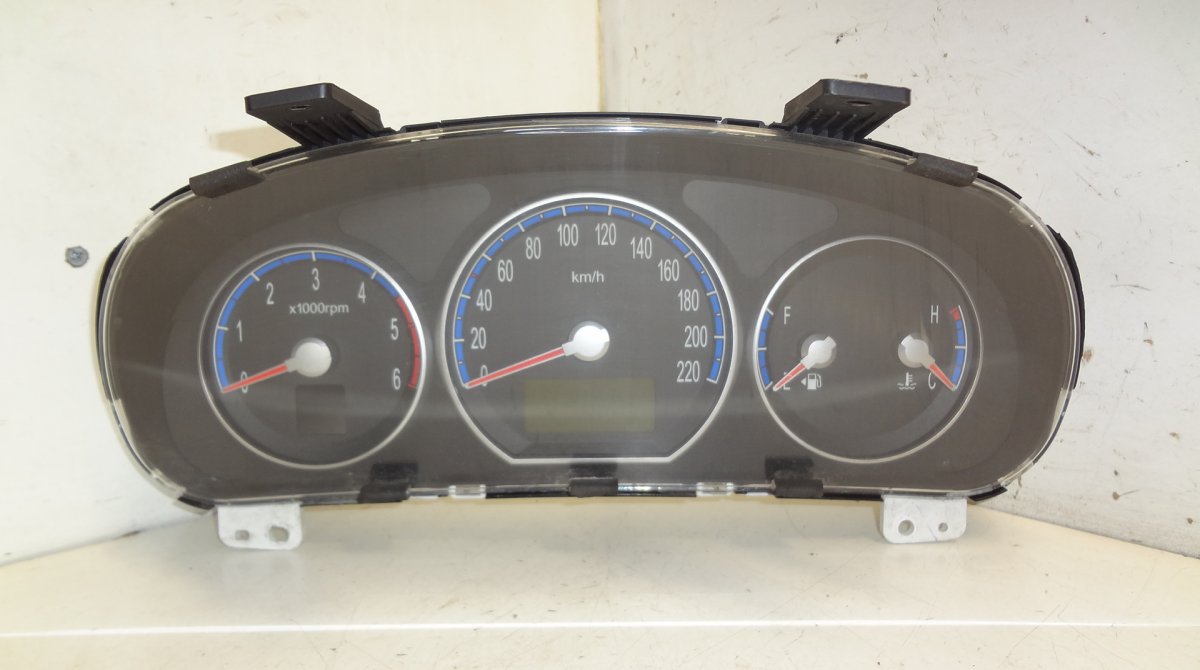 Hyundai Santa Fe prietaisai