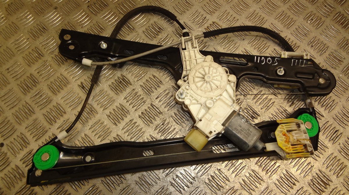 BMW 1 (E81 / E82 / E87 / E88) Complete window regulator — front right