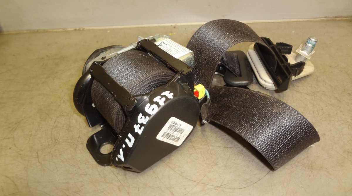 Jeep Compass Seat belt — front left