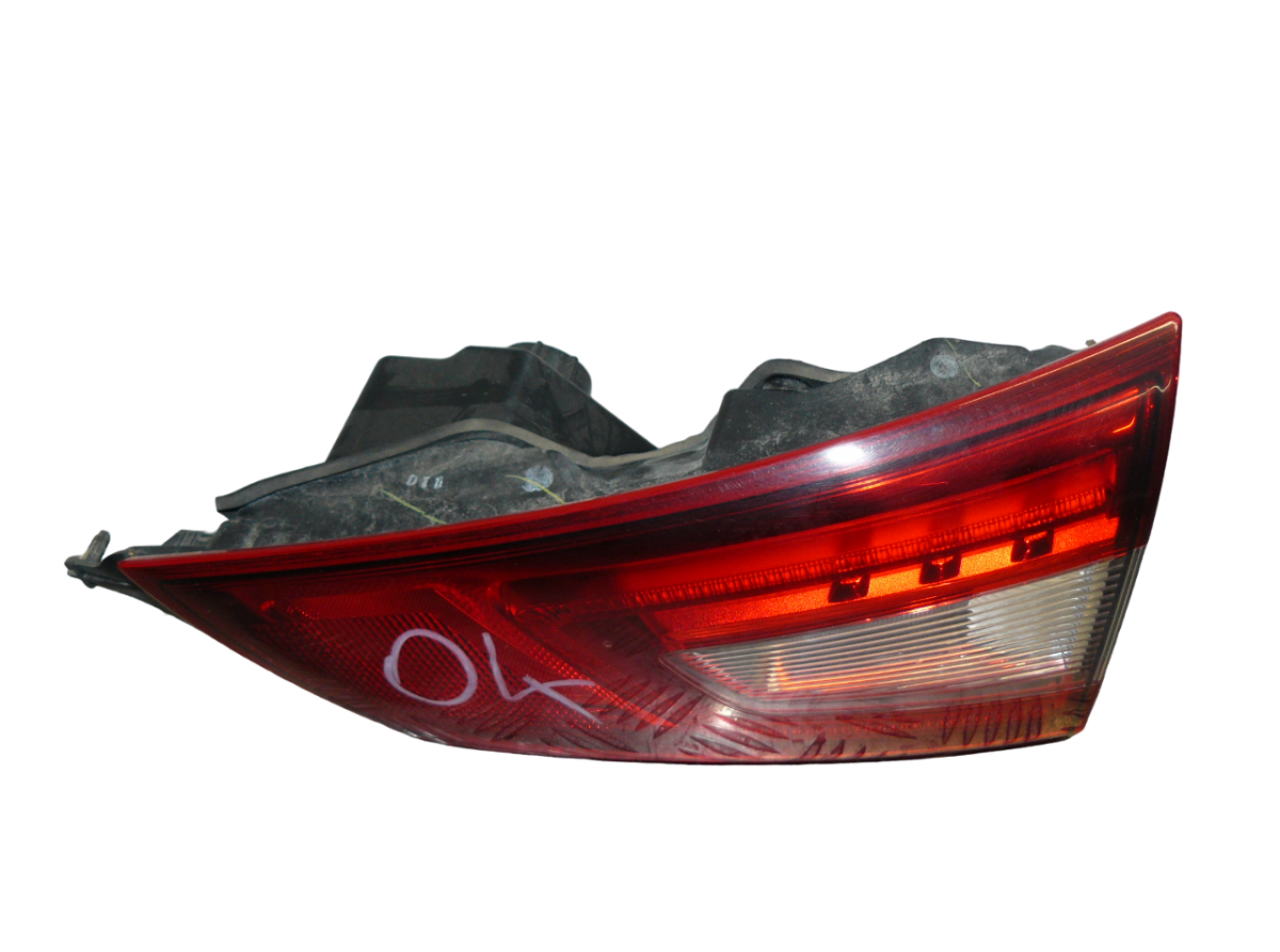 Nissan Qashqai (J11) Inner tail light — right