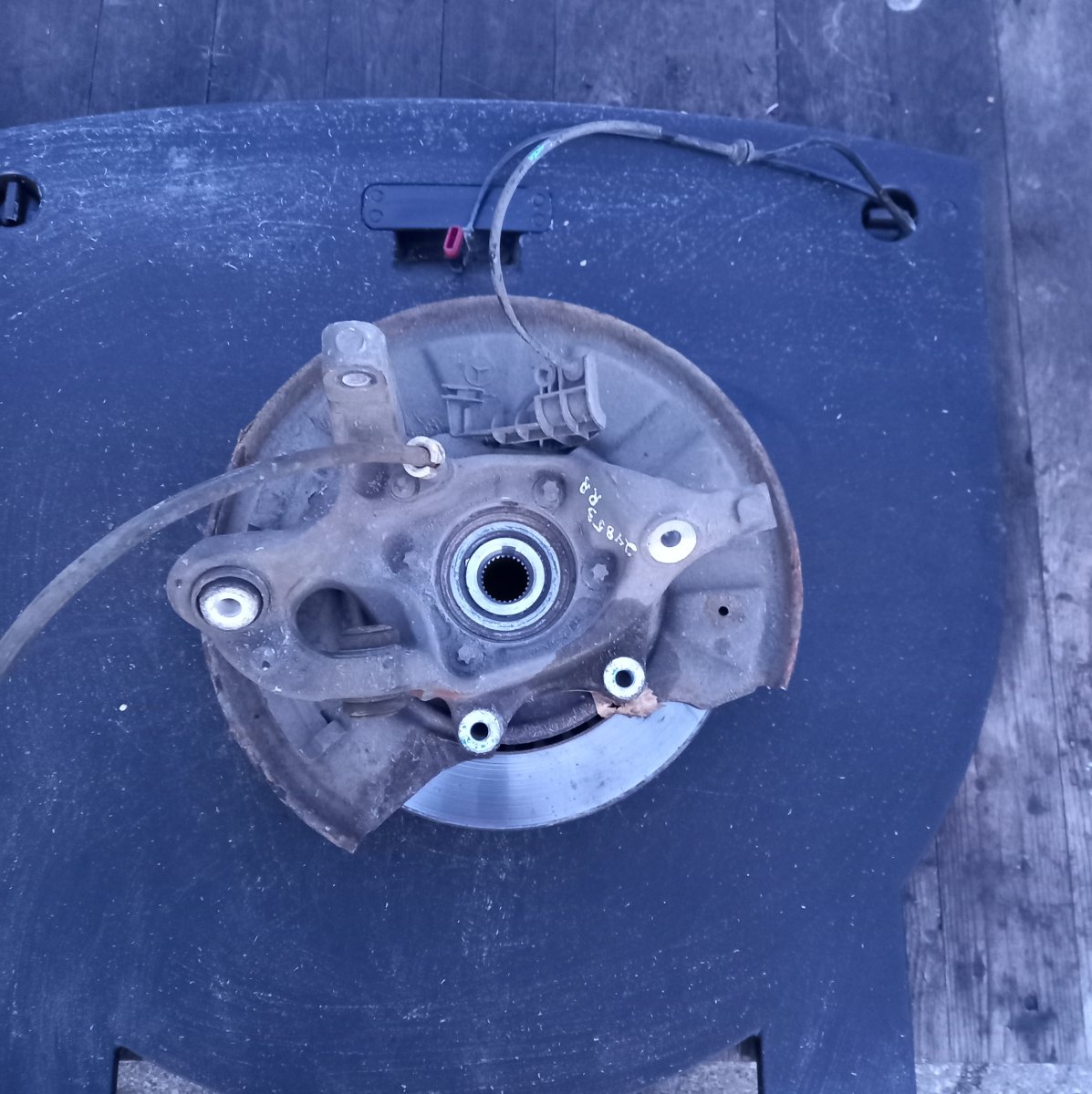 Mercedes-Benz A (W169) Wheel bearing housing — rear right