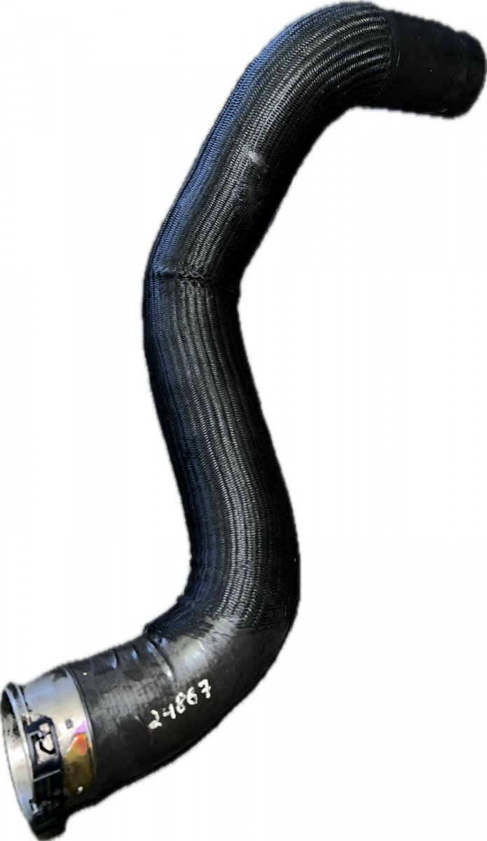 Jeep Grand Cherokee (WK) Intercooler pipe — left Intercooler pipe — left — JEEP GRAND CHEROKEE I...