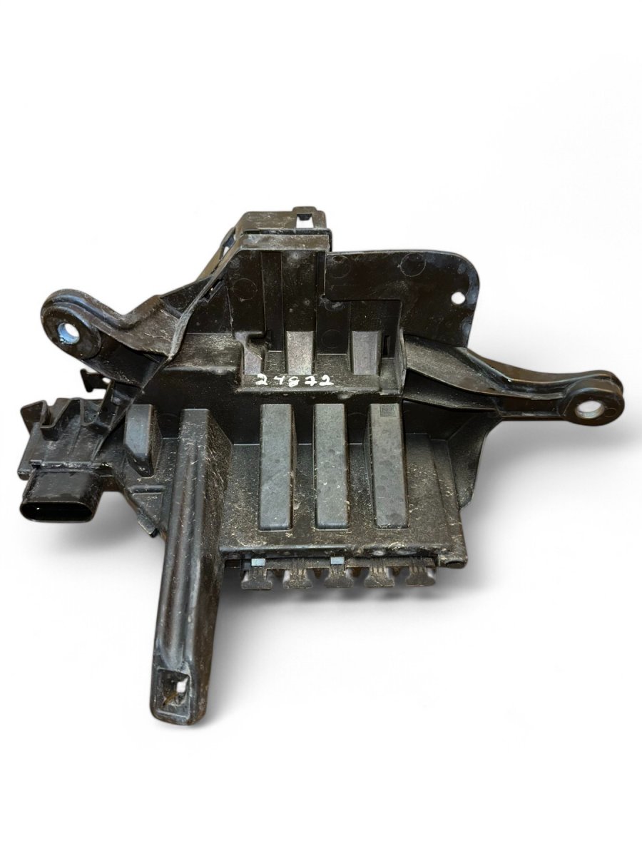 Mercedes-Benz A (W176) Box for fuse box