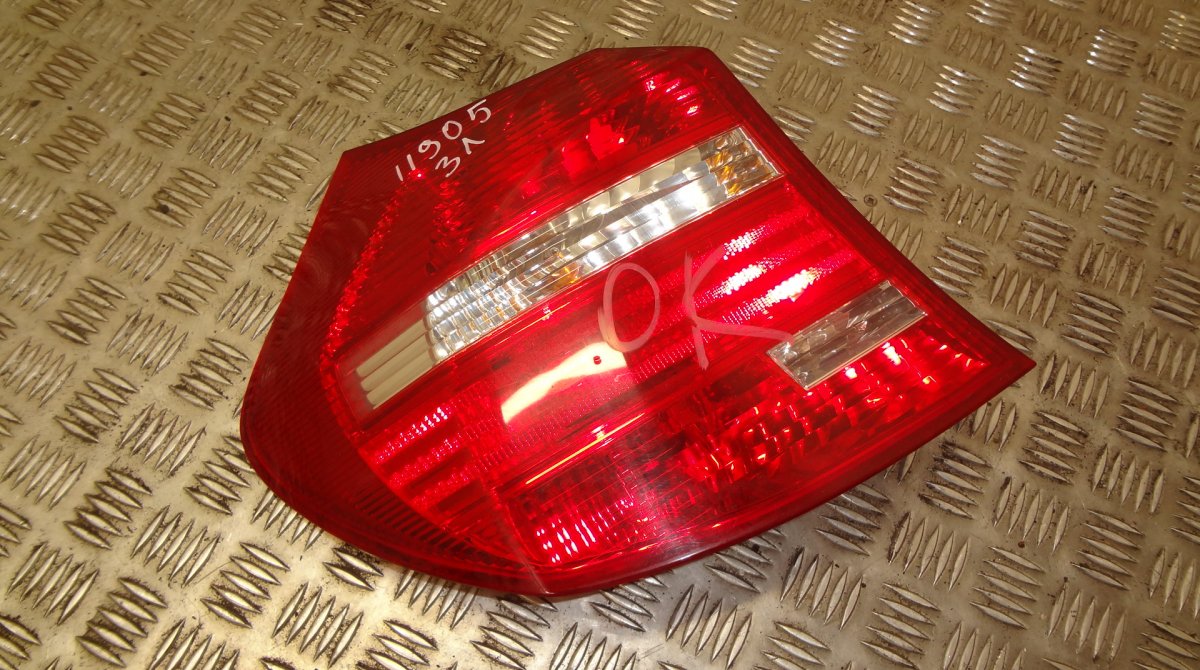 BMW 1 (E81 / E82 / E87 / E88) Left Rear Light