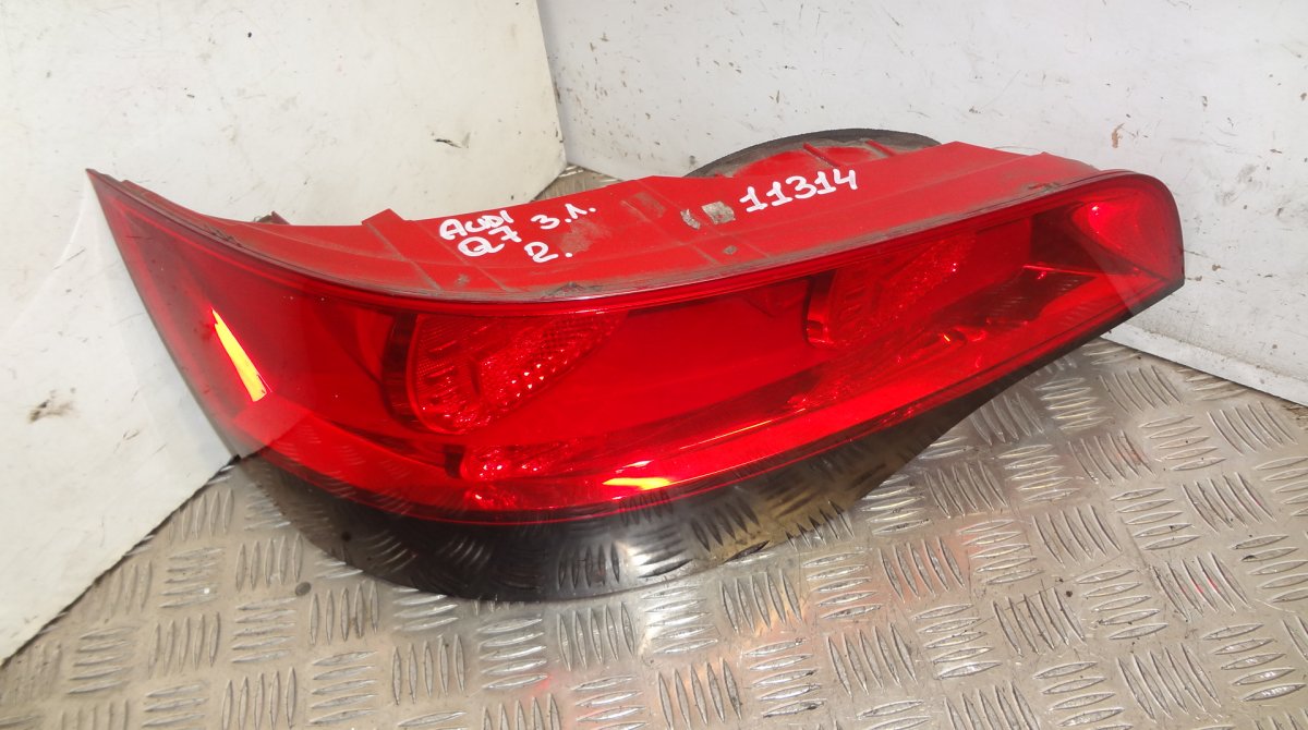 Audi Q7 (4L) Left Rear Light