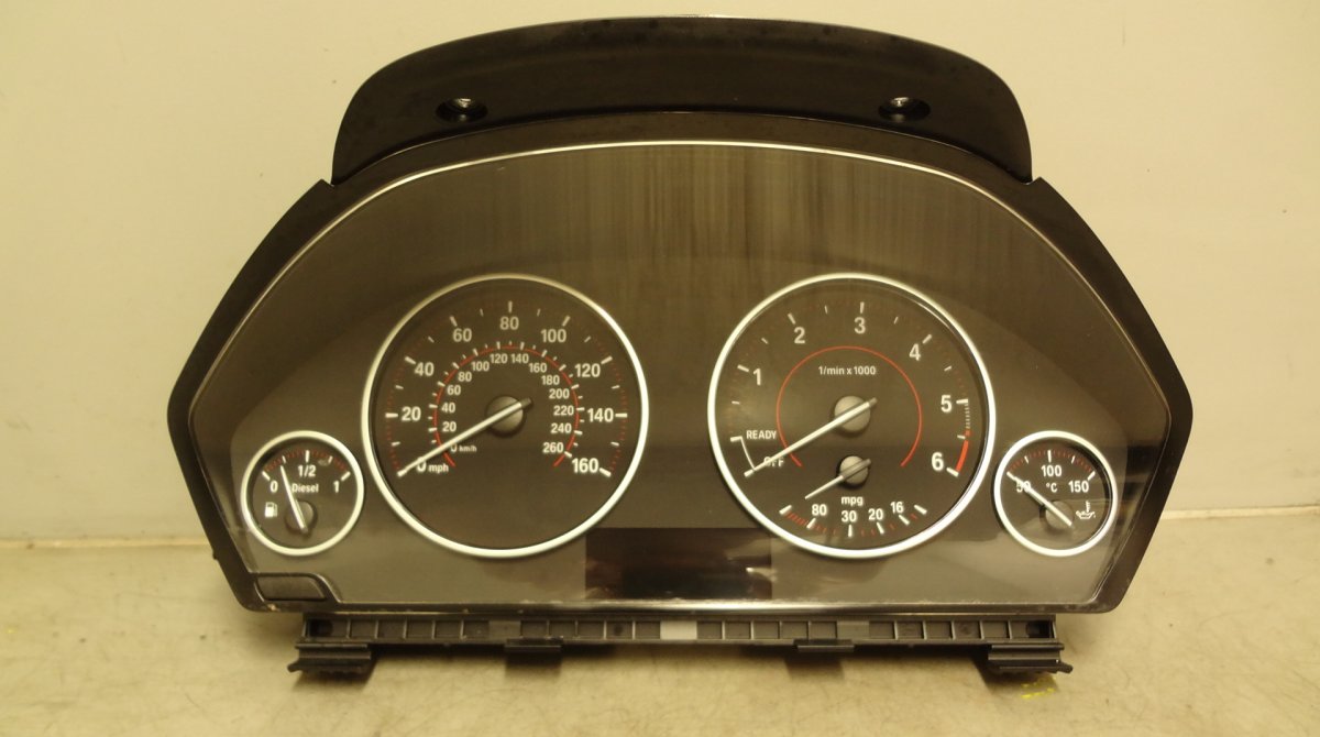 BMW 4 (F32 / F33 / F36) prietaisai