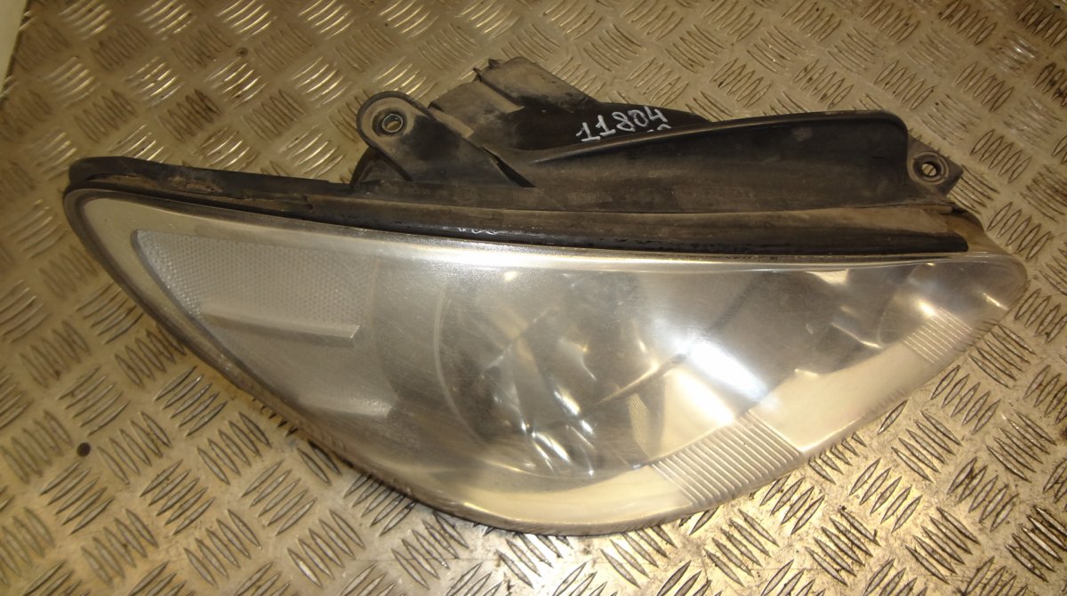 Hyundai Getz Right headlight