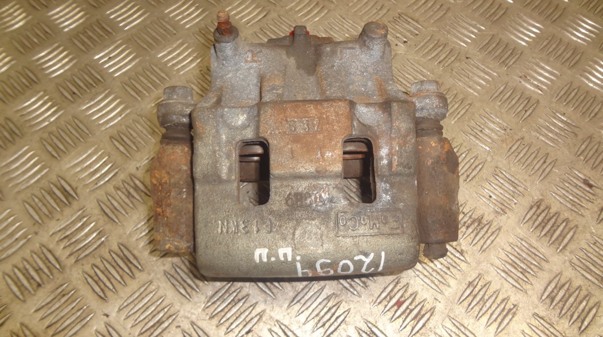 Mazda CX-7 Brake caliper — front right