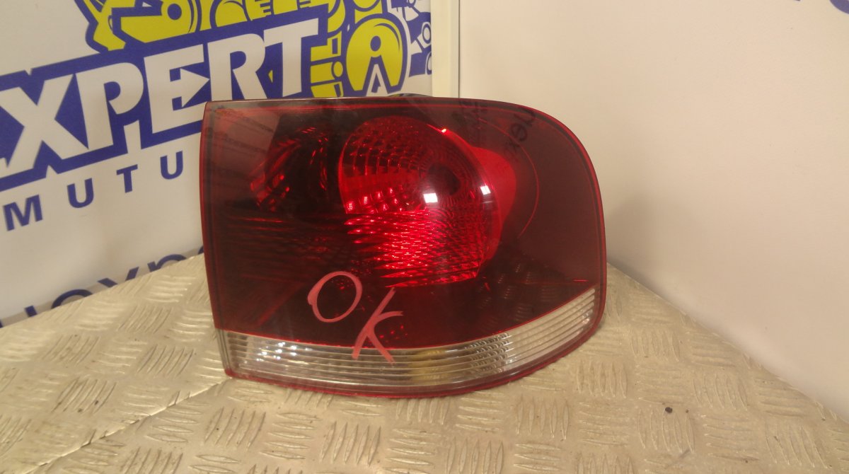 Volkswagen Touareg Right Rear Light
