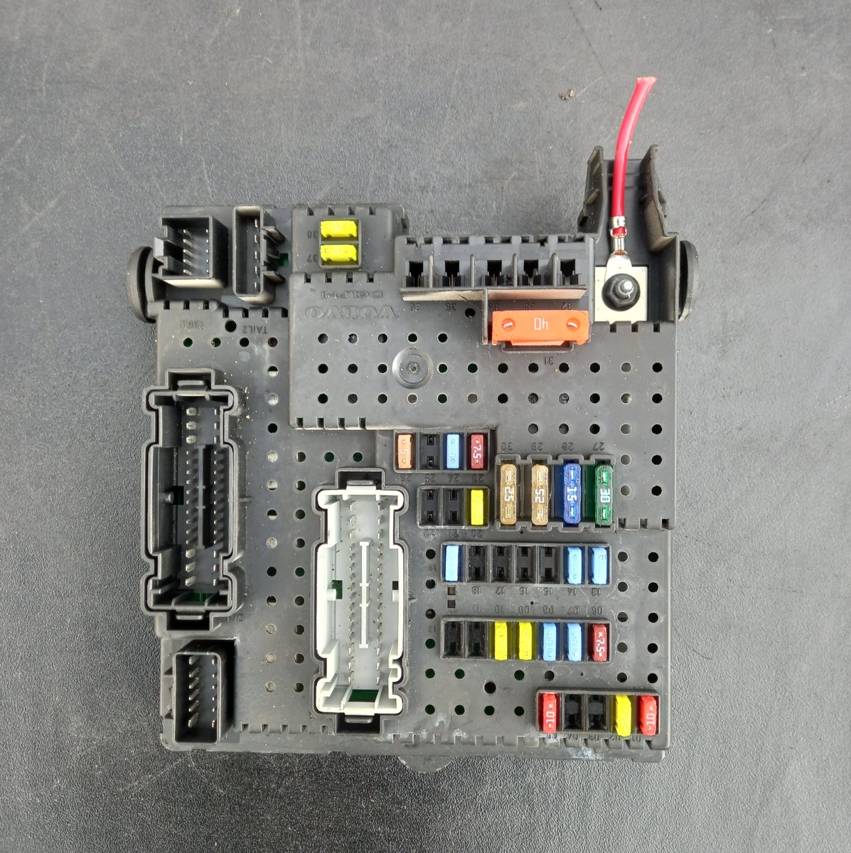 Volvo S60 Fuse box Fuse box — VOLVO S60 I (RS) (2000-2010) — 30786...