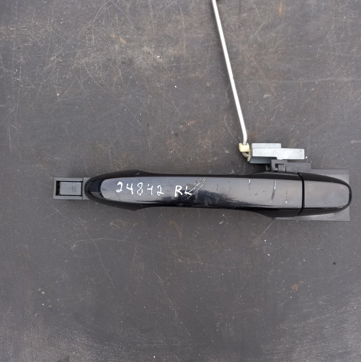 Honda CR-V Exterior door handle — rear left Exterior door handle — rear left — HONDA CR-V I...