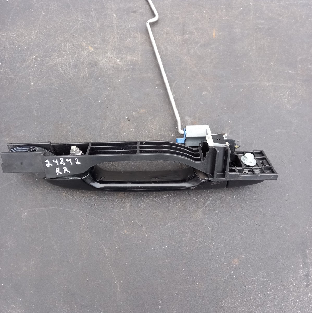 Honda CR-V Exterior door handle — rear right Exterior door handle — rear right — HONDA CR-V ...