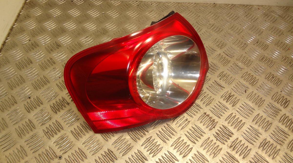 Volkswagen Passat (B7) Left Rear Light Left rear light — VW PASSAT B6 (3C) (2005-2010)...