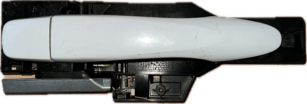 Renault Kadjar Exterior door handle — rear left Exterior door handle — rear left — RENAULT KADJ...