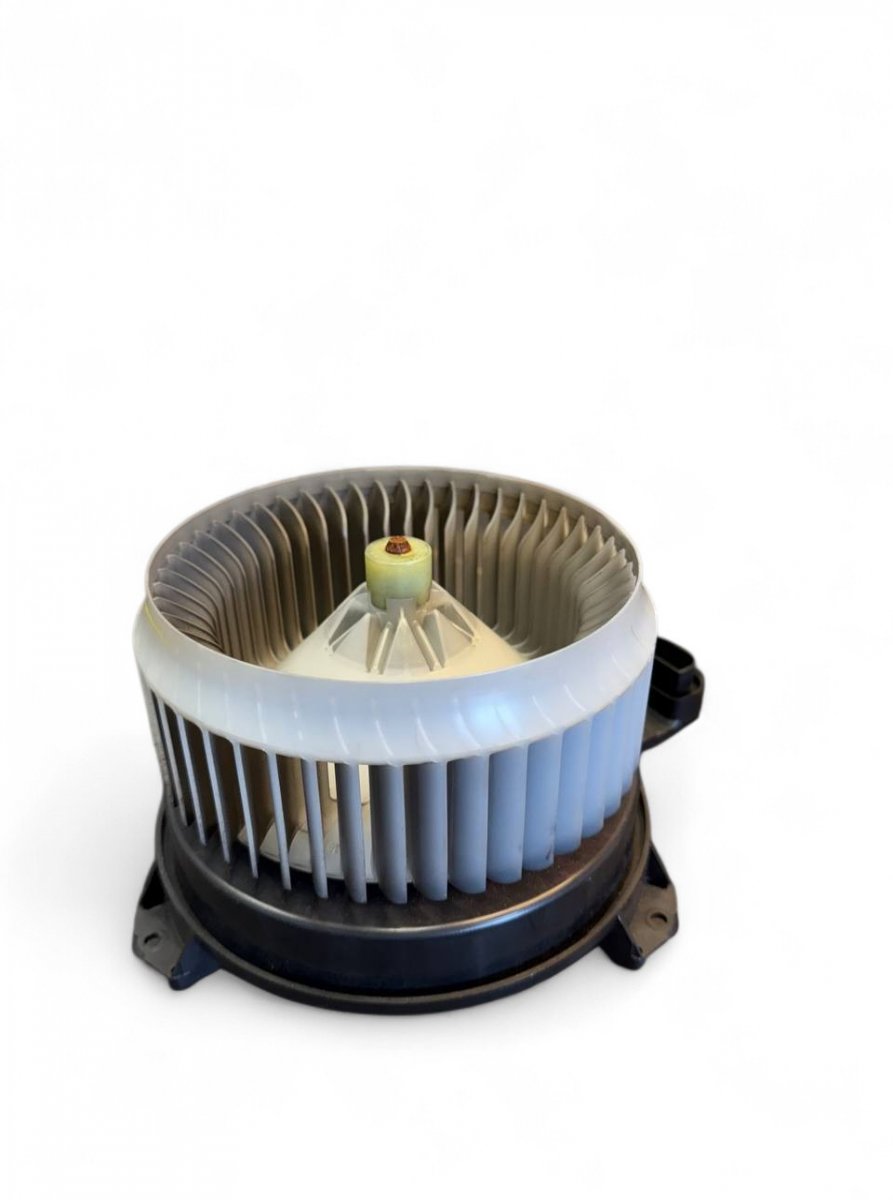 Infiniti M / Q70 (Y51) Heater Blower Motor Heater blower motor — INFINITI M IV / Q70 (Y51)...