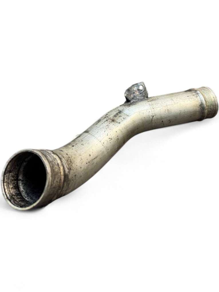 Volvo V70 Intercooler pipe, right Intercooler pipe, right — VOLVO V70 II / XC70 I...