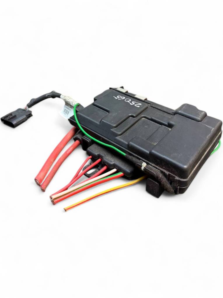 Volvo S60 Fuse box Fuse box — VOLVO S60 II / V60 I (2010-2018) — 3...